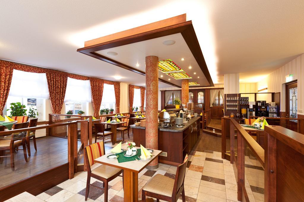 Hotel Fuer Dich Waren  Ngoại thất bức ảnh