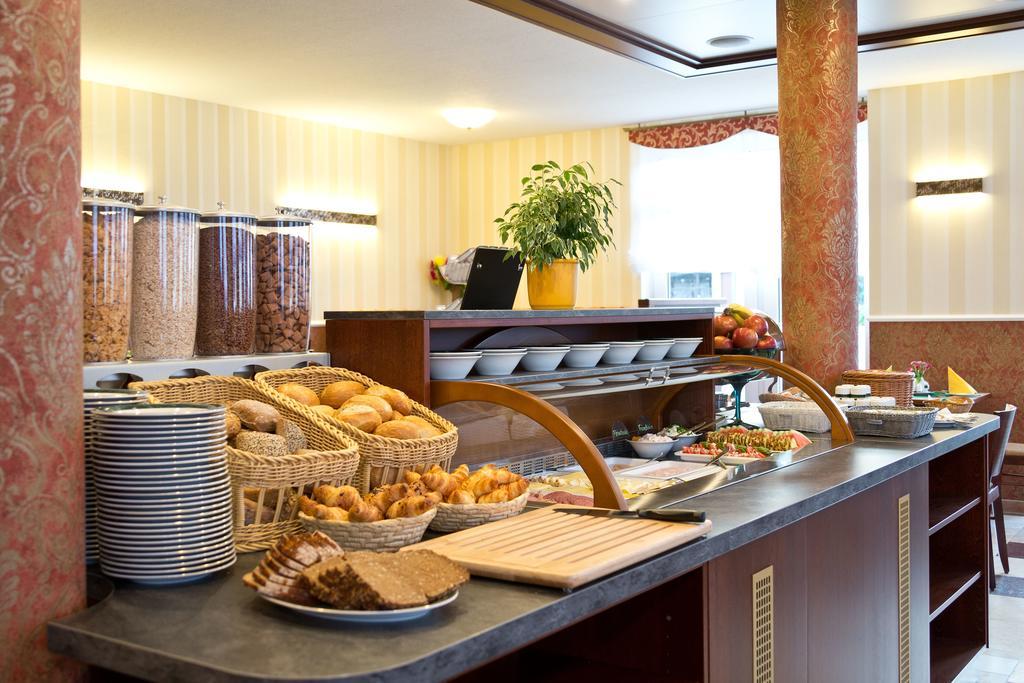 Hotel Fuer Dich Waren  Ngoại thất bức ảnh