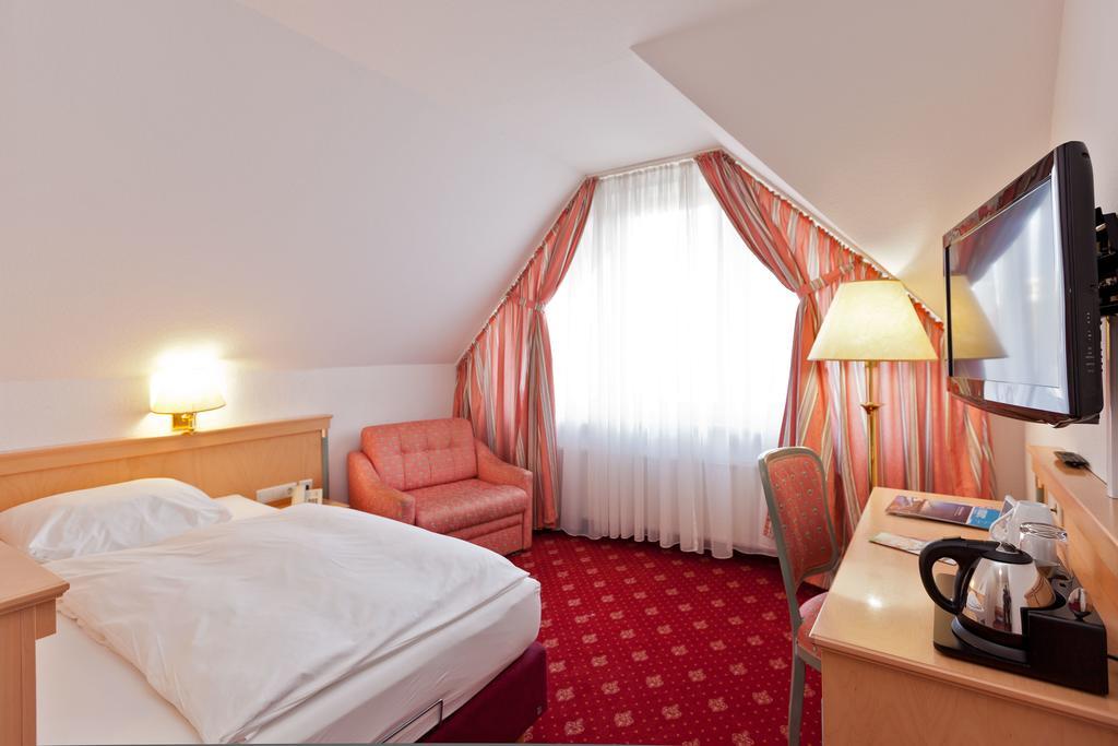 Hotel Fuer Dich Waren  Phòng bức ảnh