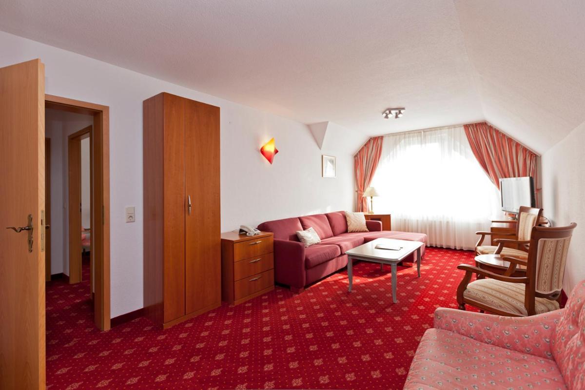 Hotel Fuer Dich Waren  Ngoại thất bức ảnh